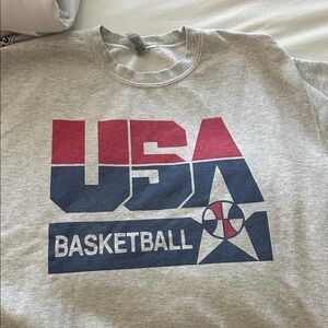 Vintage USA Basketball Graphic crewneck